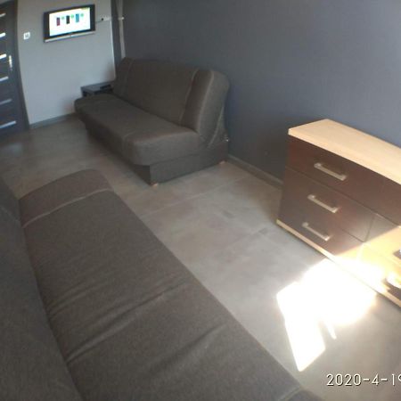 2120 Przyjazni 4 - Tanie Pokoje - Samodzielne Zameldowanie - Self Check In Познань Экстерьер фото