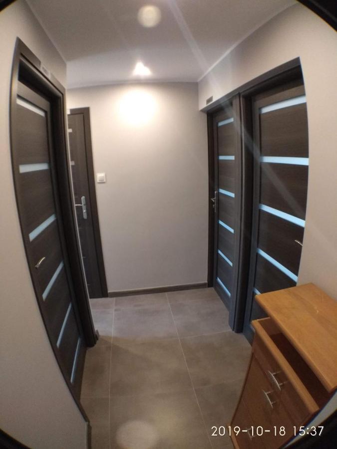 2120 Przyjazni 4 - Tanie Pokoje - Samodzielne Zameldowanie - Self Check In Познань Экстерьер фото