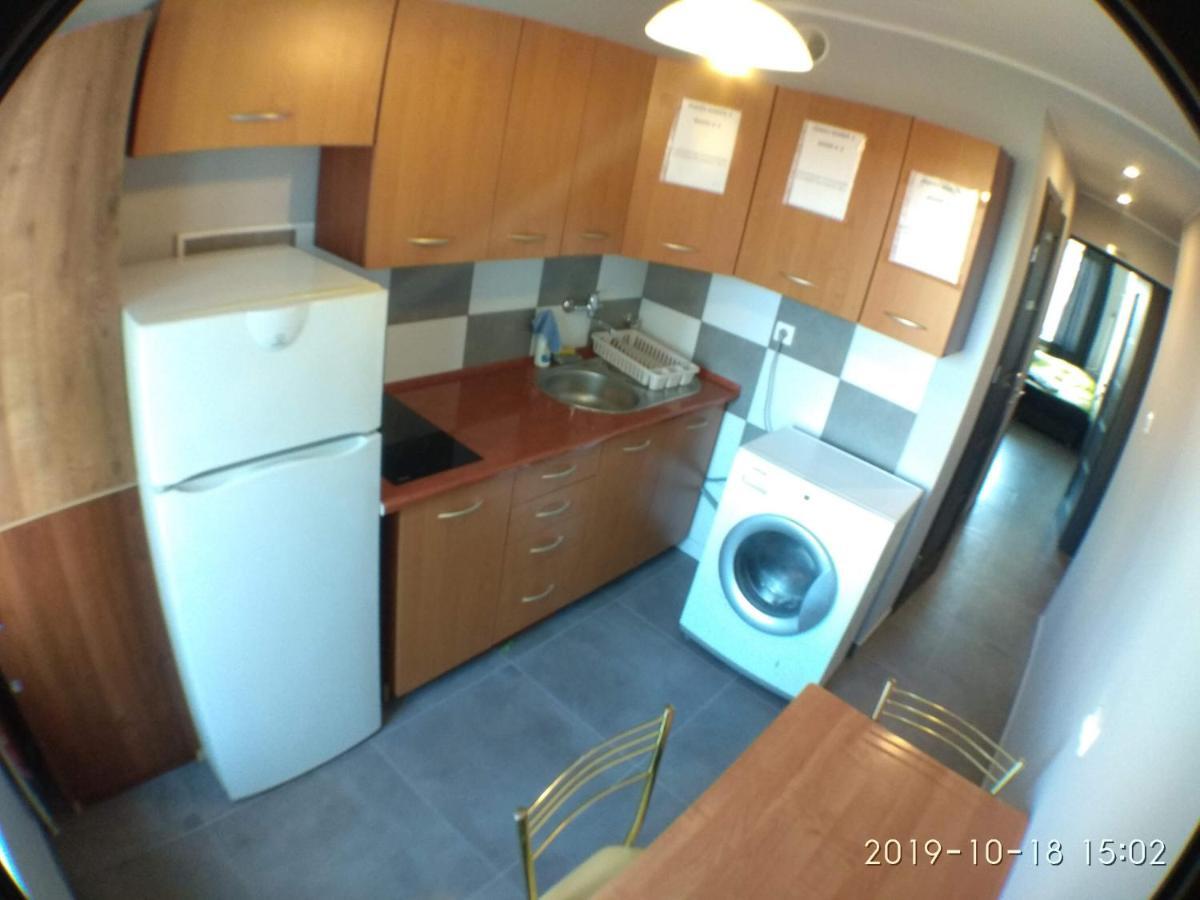 2120 Przyjazni 4 - Tanie Pokoje - Samodzielne Zameldowanie - Self Check In Познань Экстерьер фото