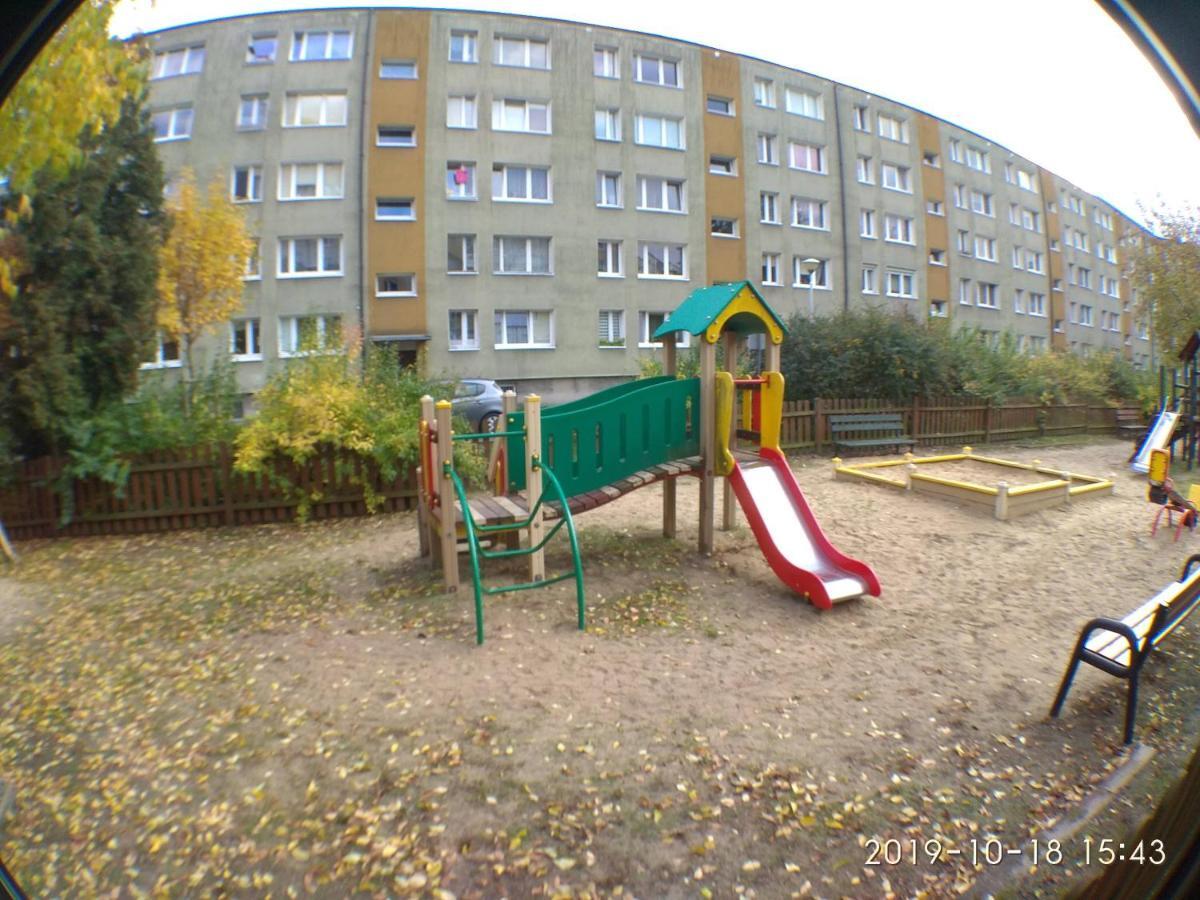 2120 Przyjazni 4 - Tanie Pokoje - Samodzielne Zameldowanie - Self Check In Познань Экстерьер фото