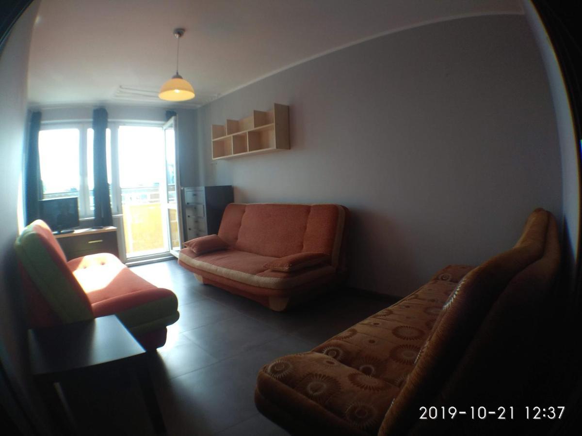 2120 Przyjazni 4 - Tanie Pokoje - Samodzielne Zameldowanie - Self Check In Познань Экстерьер фото